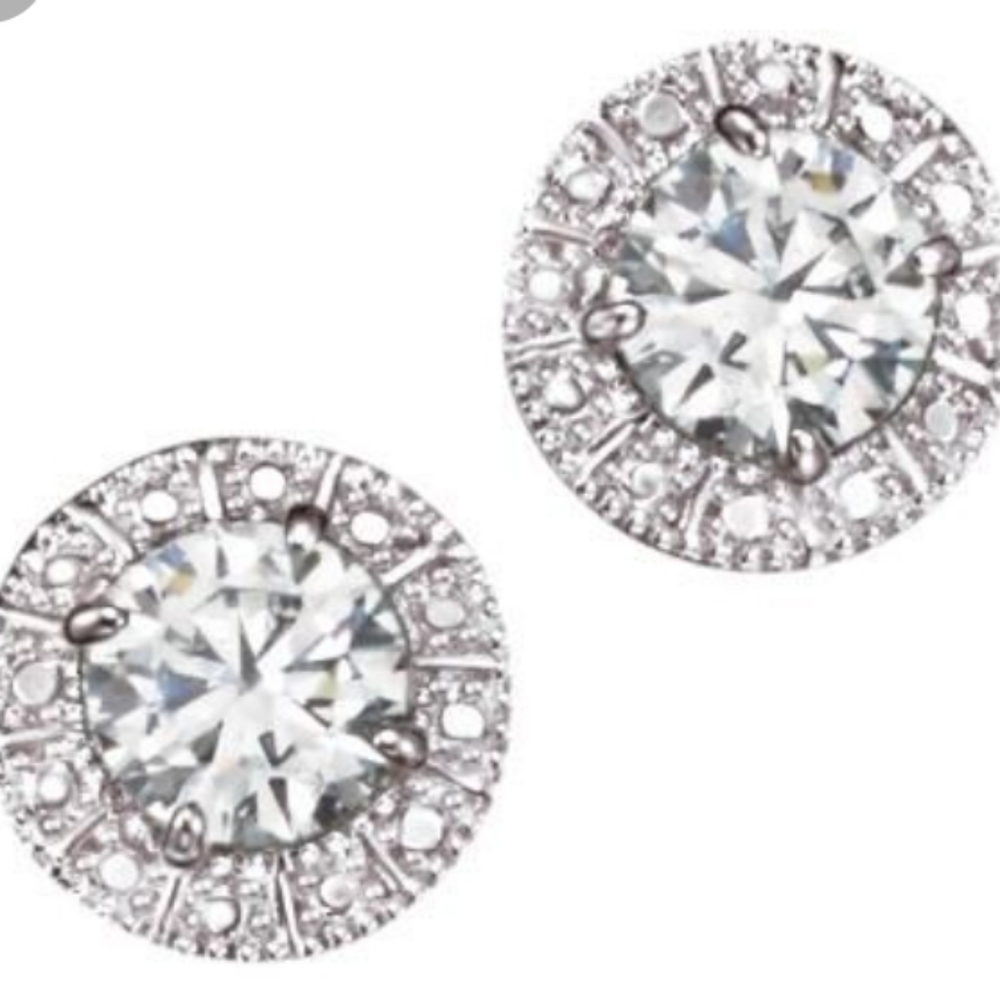 AVON - BRILLIANT CZ STUD EARRINGS